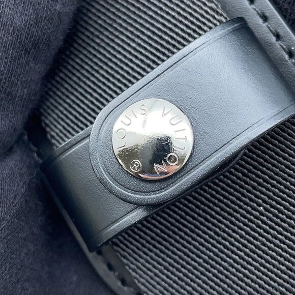 LOUIS VUITTON Apollo messenger Size MM Monogram Eclipse Noir - Picture 9 of 15